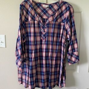 Skies Are Blue Relaxed Blue and Pink Tunic 3/4 Sleeve